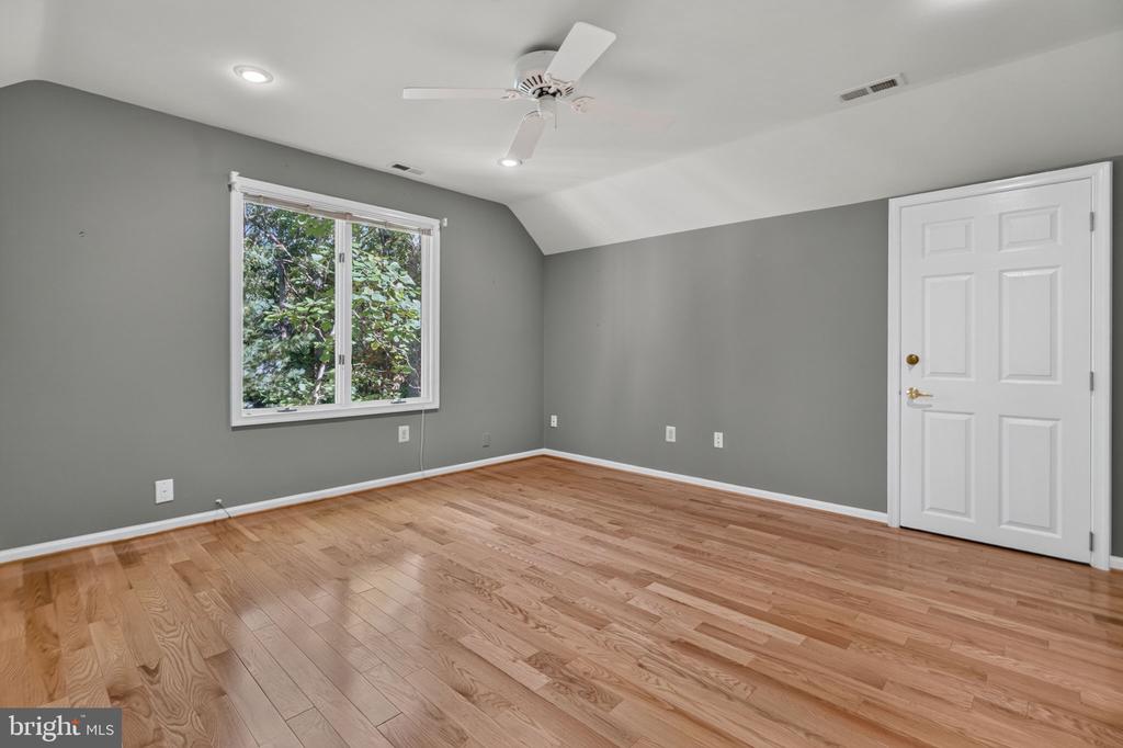 31 HIGH POINT DRIVE
