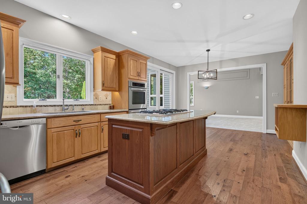 31 HIGH POINT DRIVE