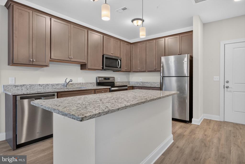 63 E MAIN STREET Unit: 208