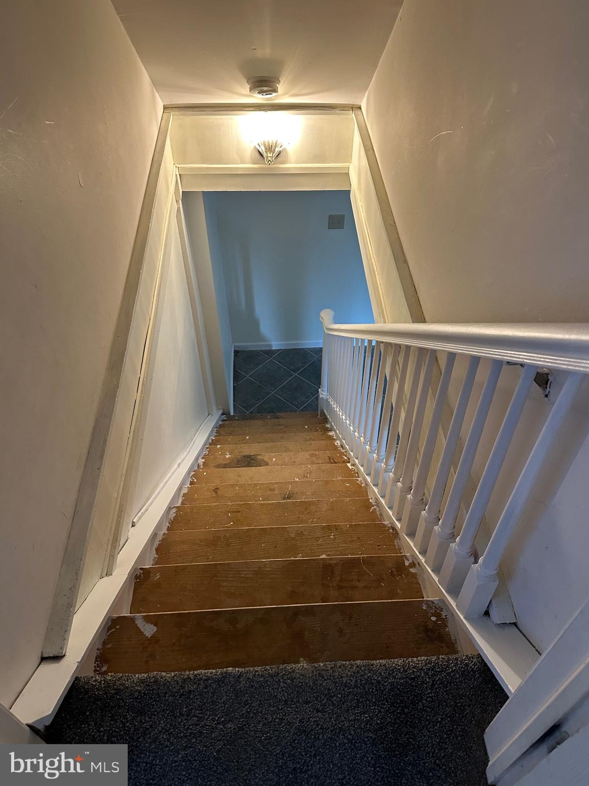 4 SWALLOW LANE