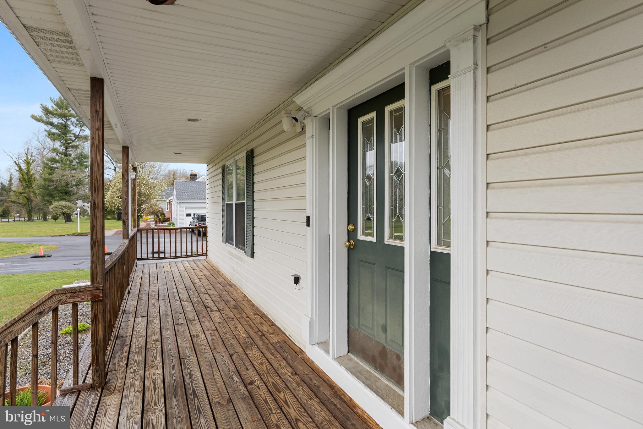 330 E Oak Rd