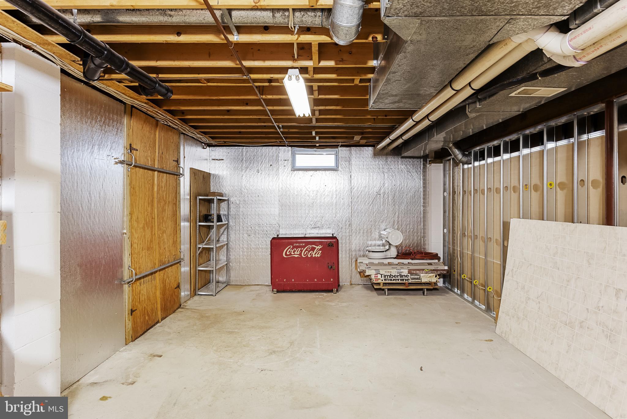 330 E Oak Rd