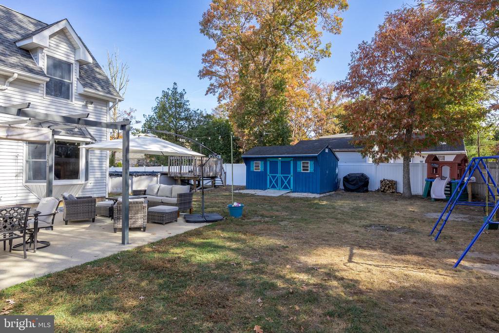 1611 Dolly Dr