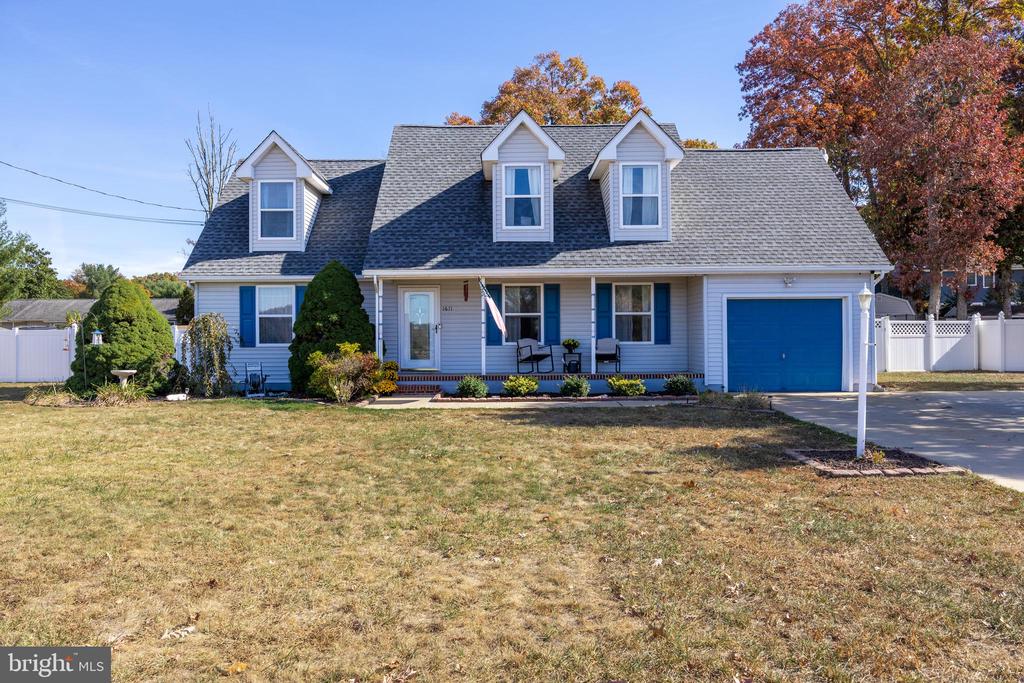 1611 Dolly Dr