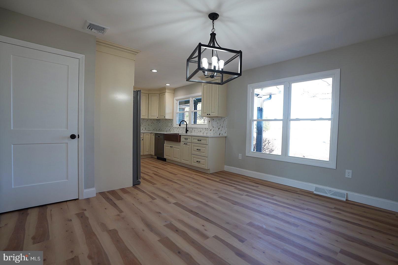 42 FINLEY ROAD
