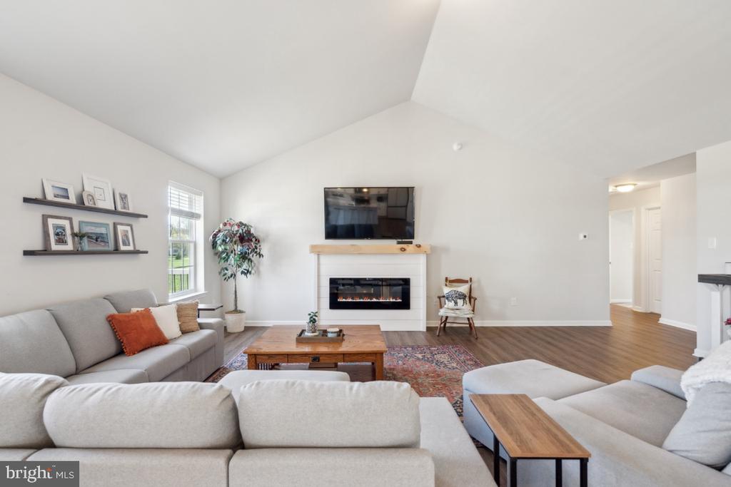 6 JACK ROBERT DRIVE