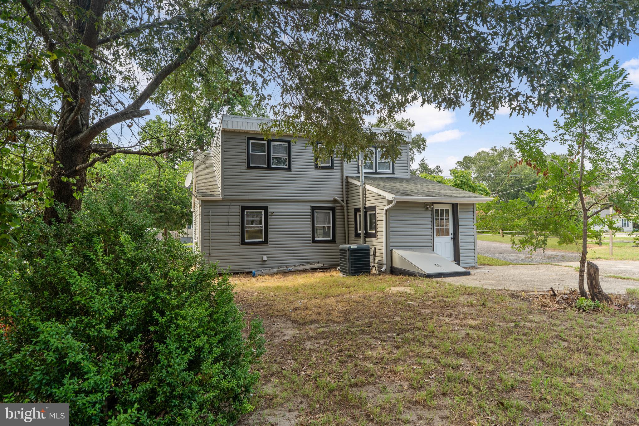 375 PEEK AVENUE