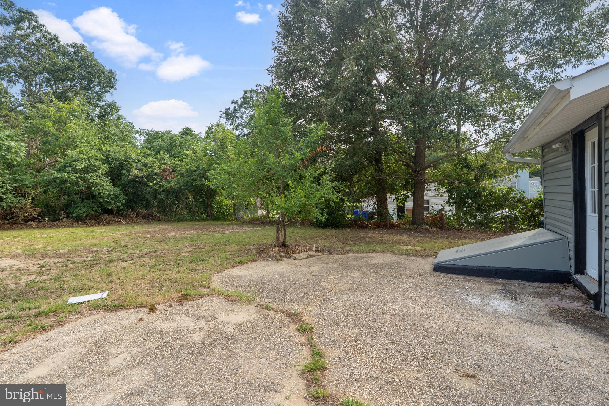 375 PEEK AVENUE