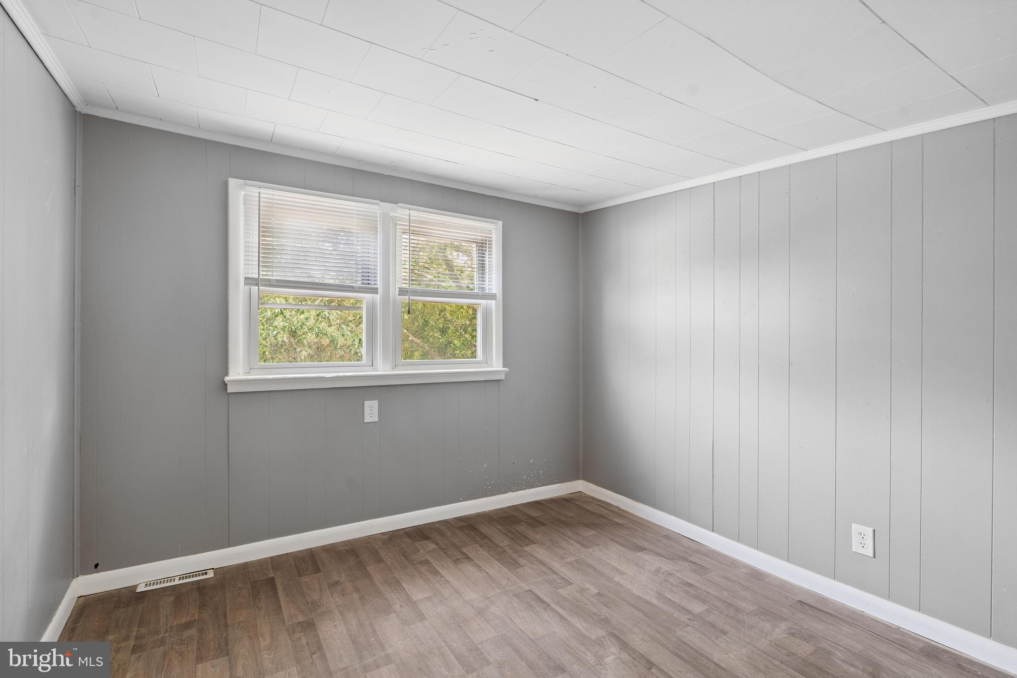 375 PEEK AVENUE