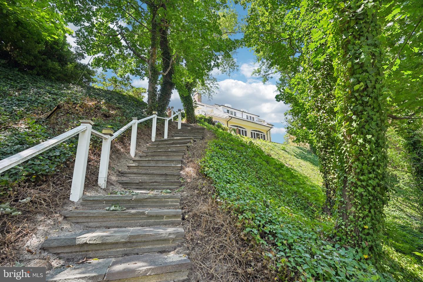 23 Franklin Drive