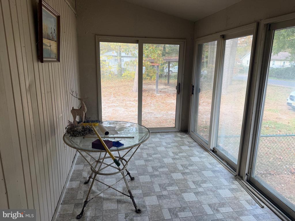 537 DANDELION ROAD