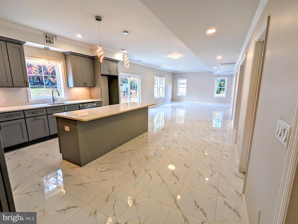 28 OSBORN LANE