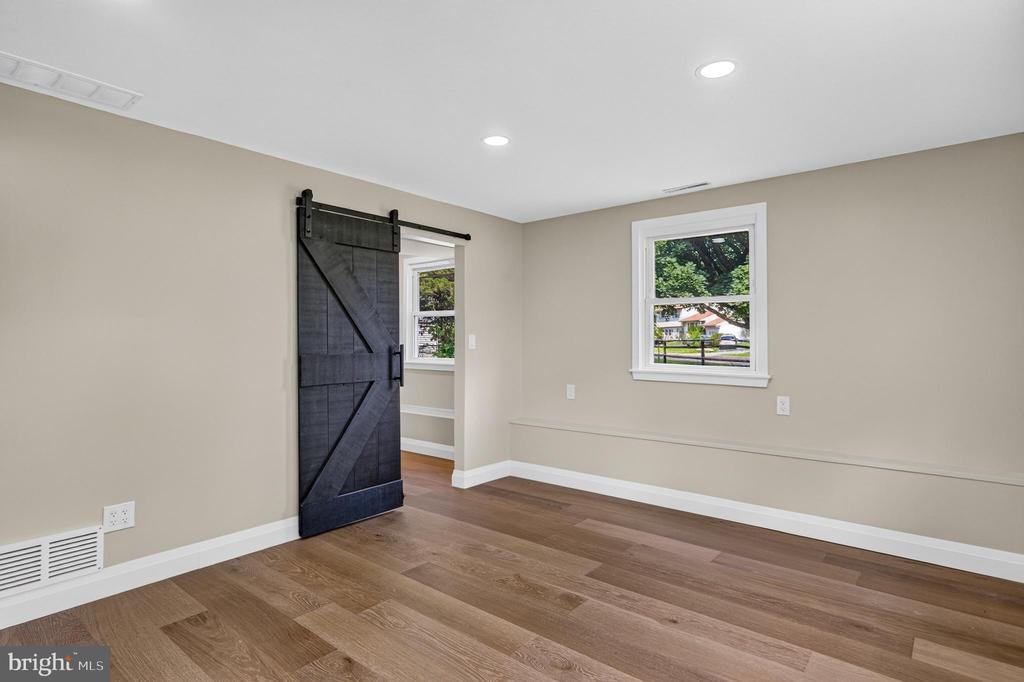 1921 MOUNTAIN DRIVE