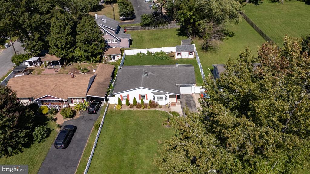 1236 MAGNOLIA ROAD