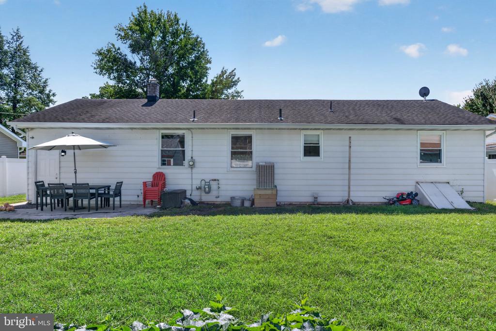 1236 MAGNOLIA ROAD