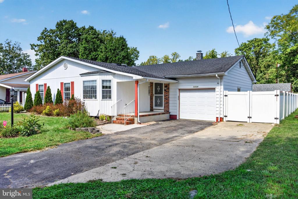 1236 MAGNOLIA ROAD