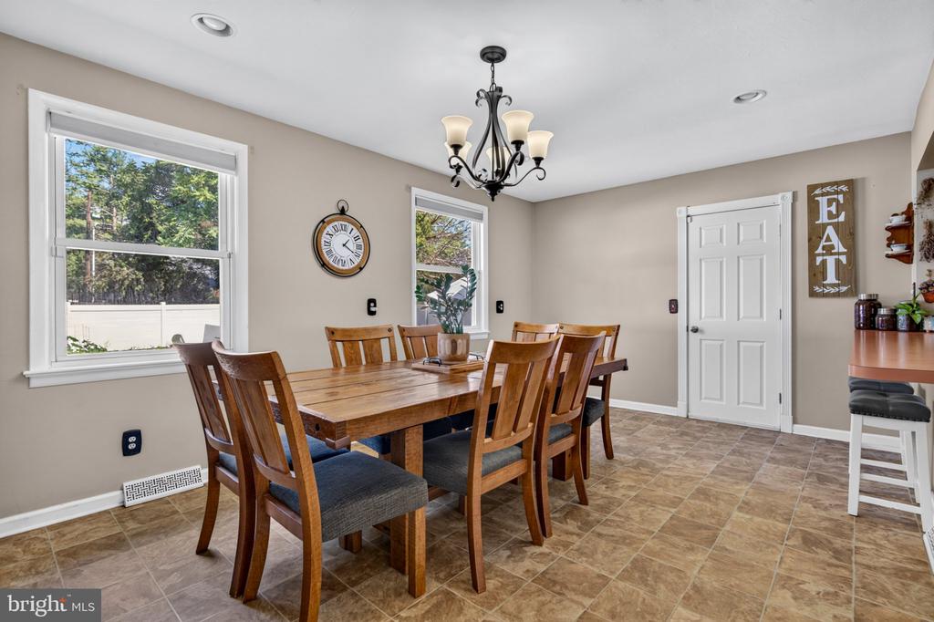 1236 MAGNOLIA ROAD