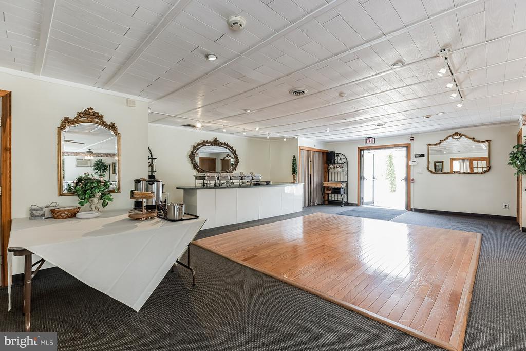 116 WHITE HORSE PIKE