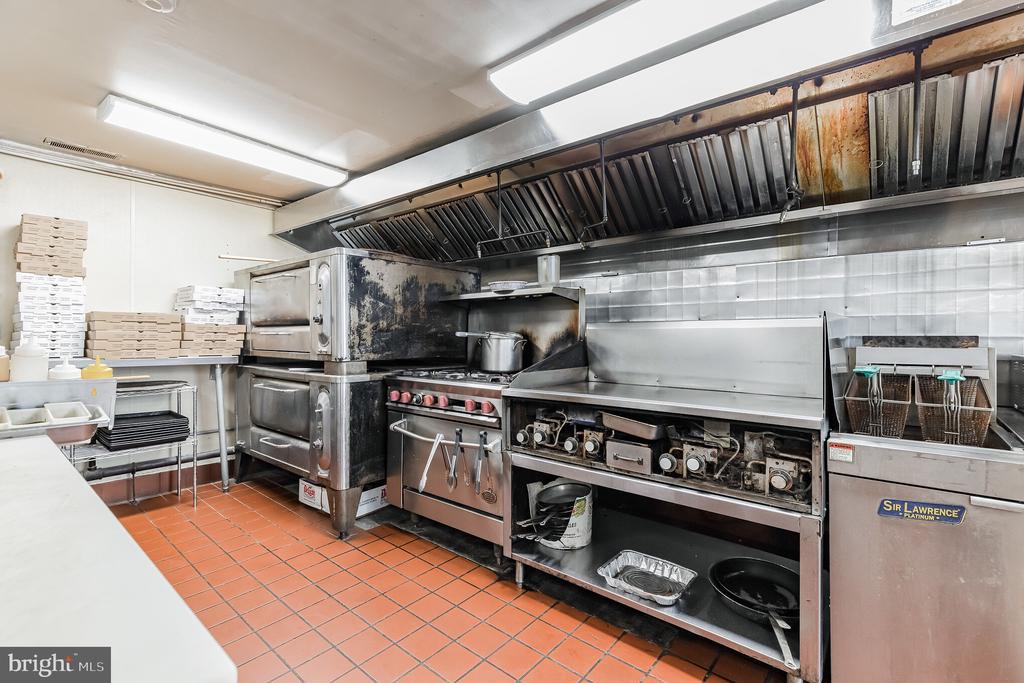 116 WHITE HORSE PIKE