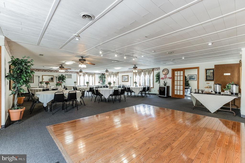 116 WHITE HORSE PIKE
