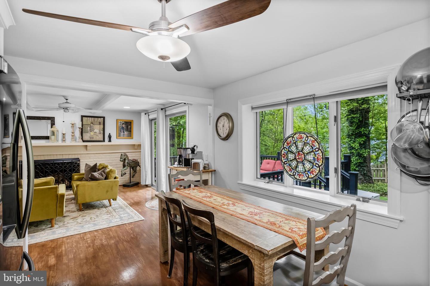 4 Glenperth LANE