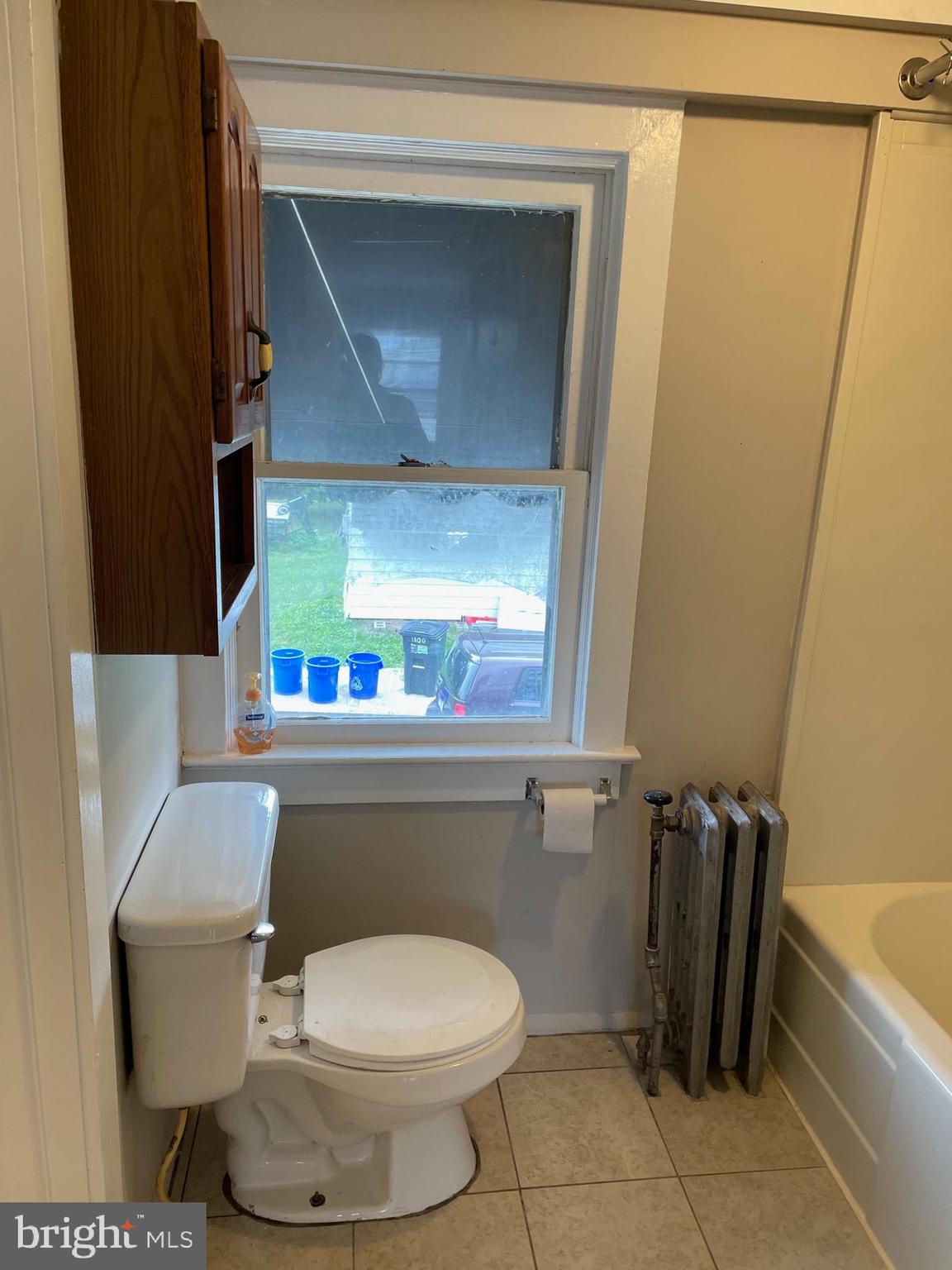 150 N Albertson AVENUE N Unit: E