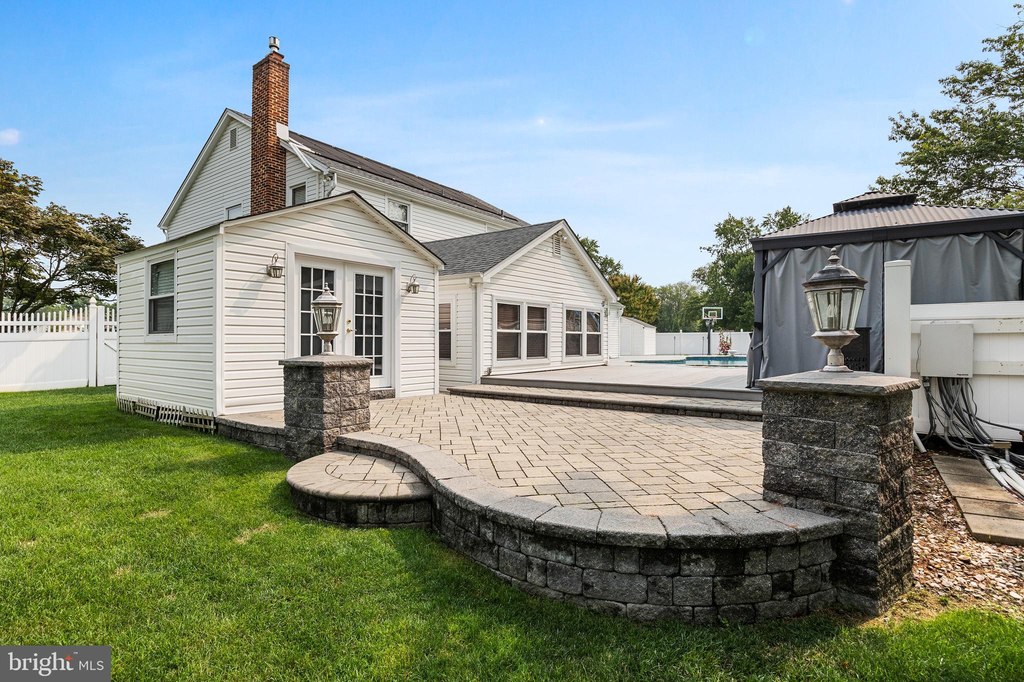 247 Hinton WAY