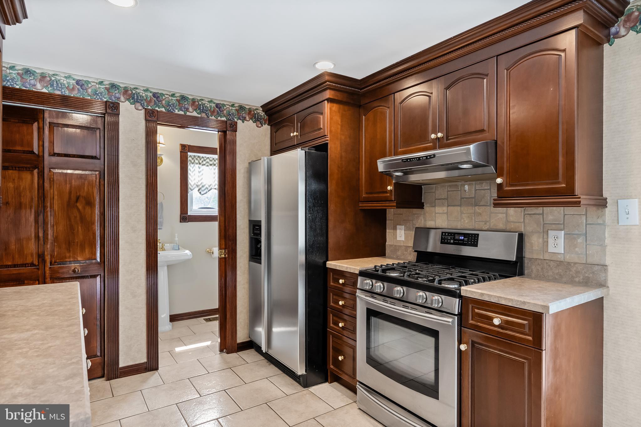 247 Hinton WAY
