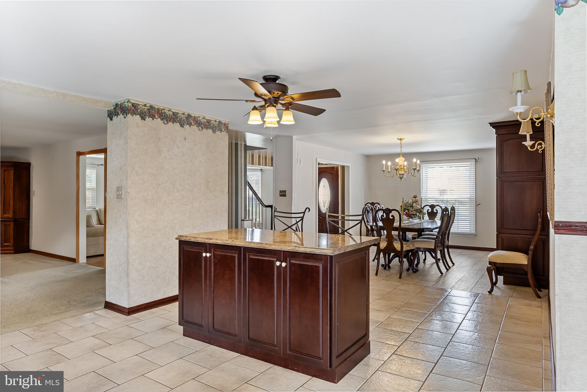 247 Hinton WAY