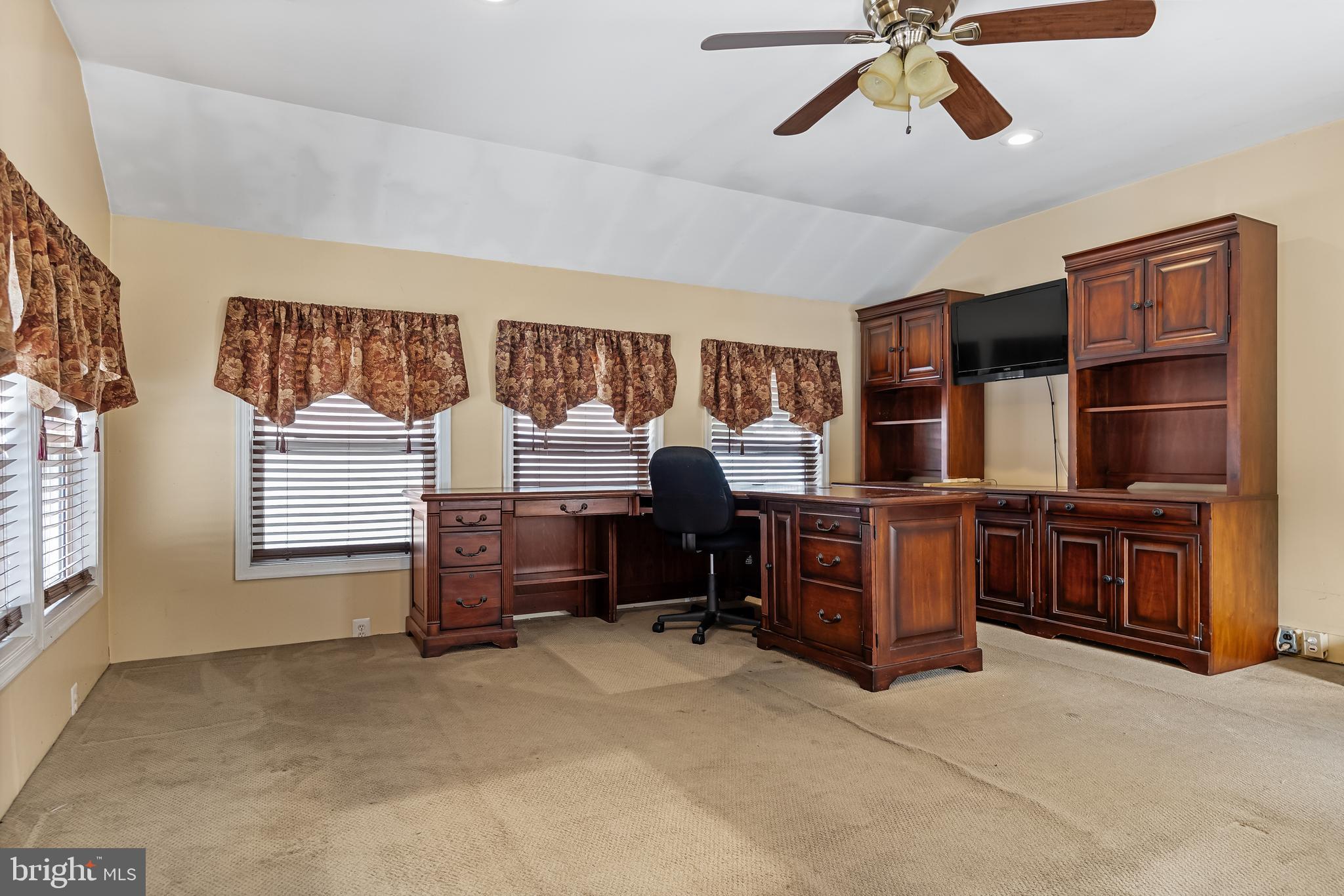 247 Hinton WAY