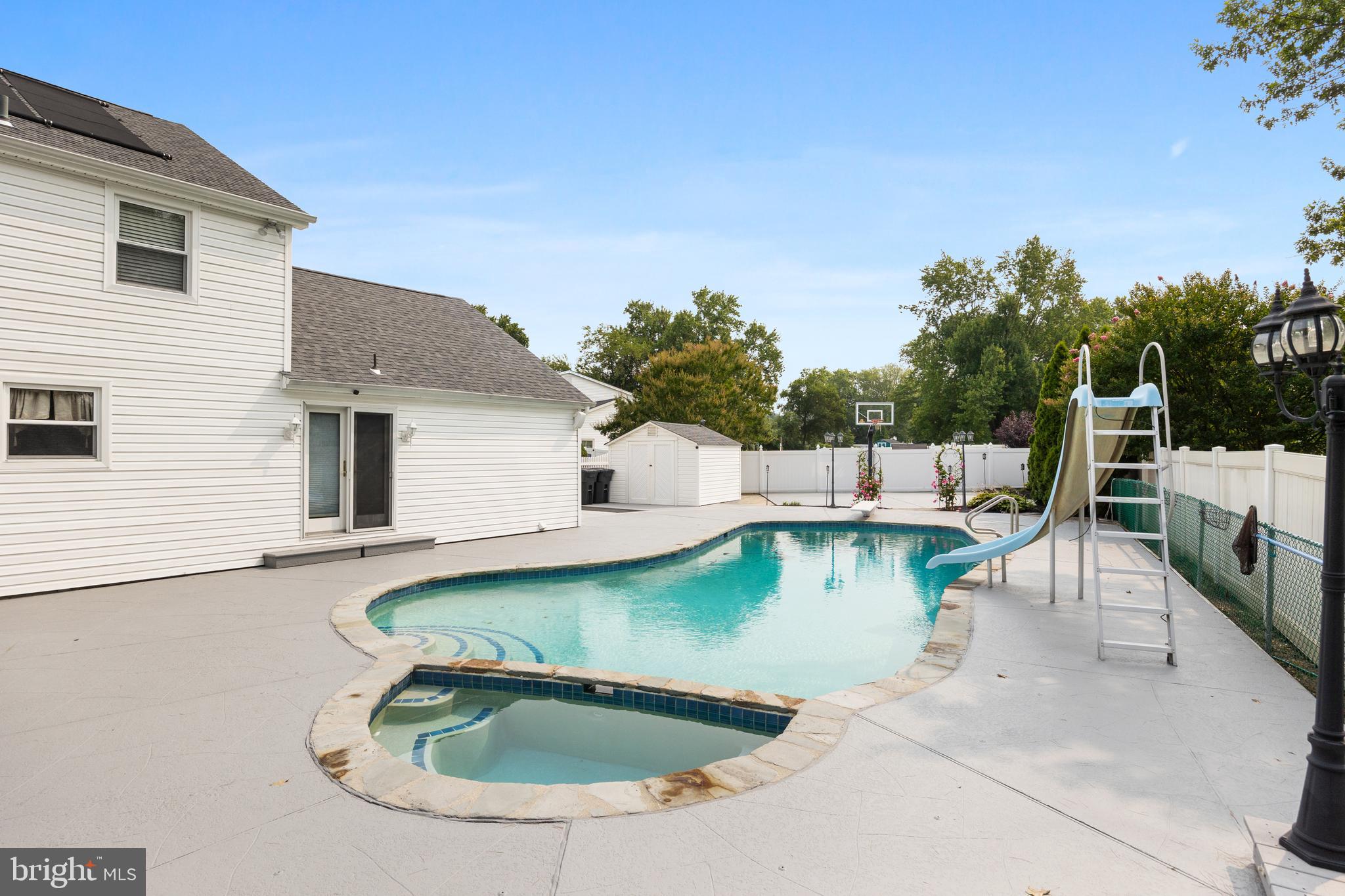 247 Hinton WAY