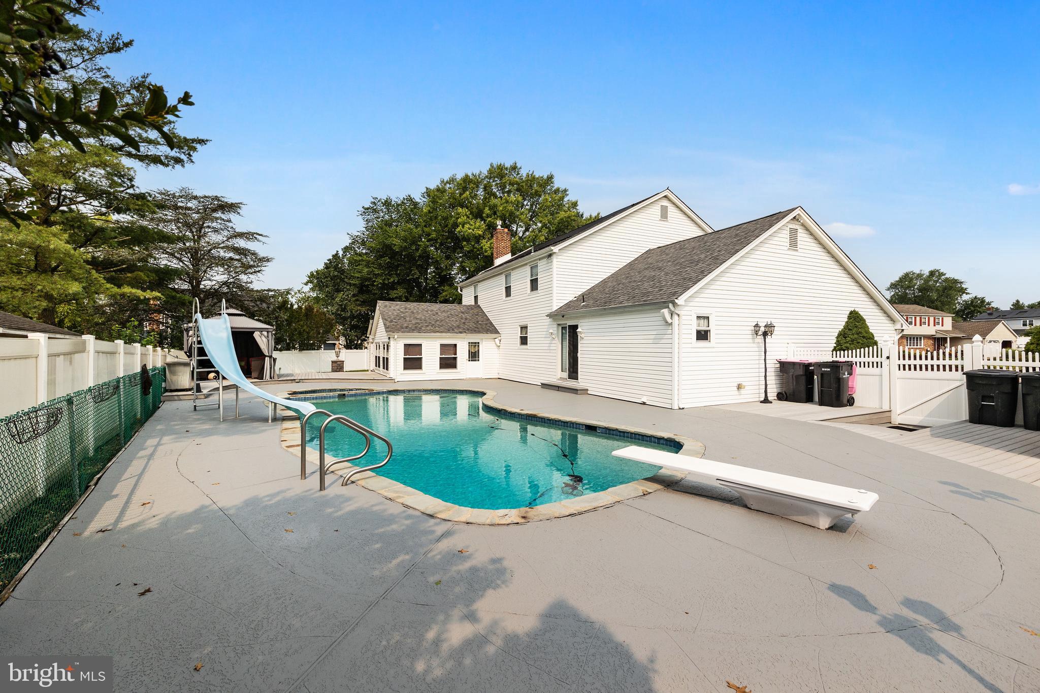 247 Hinton WAY