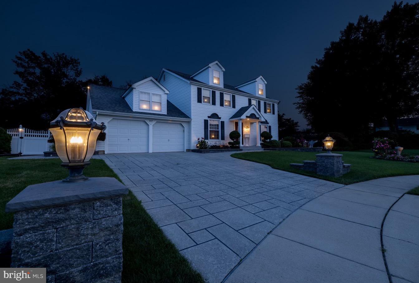 247 Hinton WAY