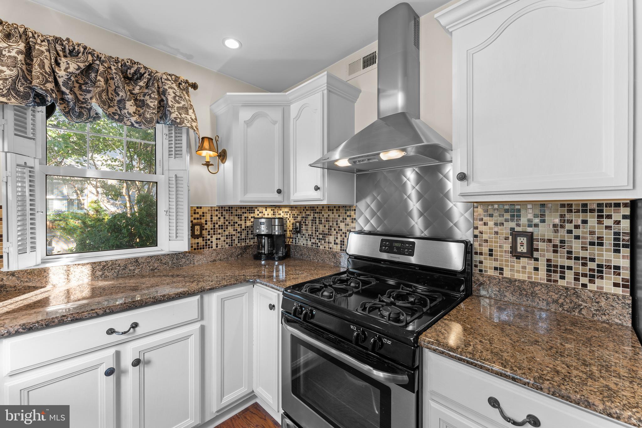 397 BRADFORD AVENUE