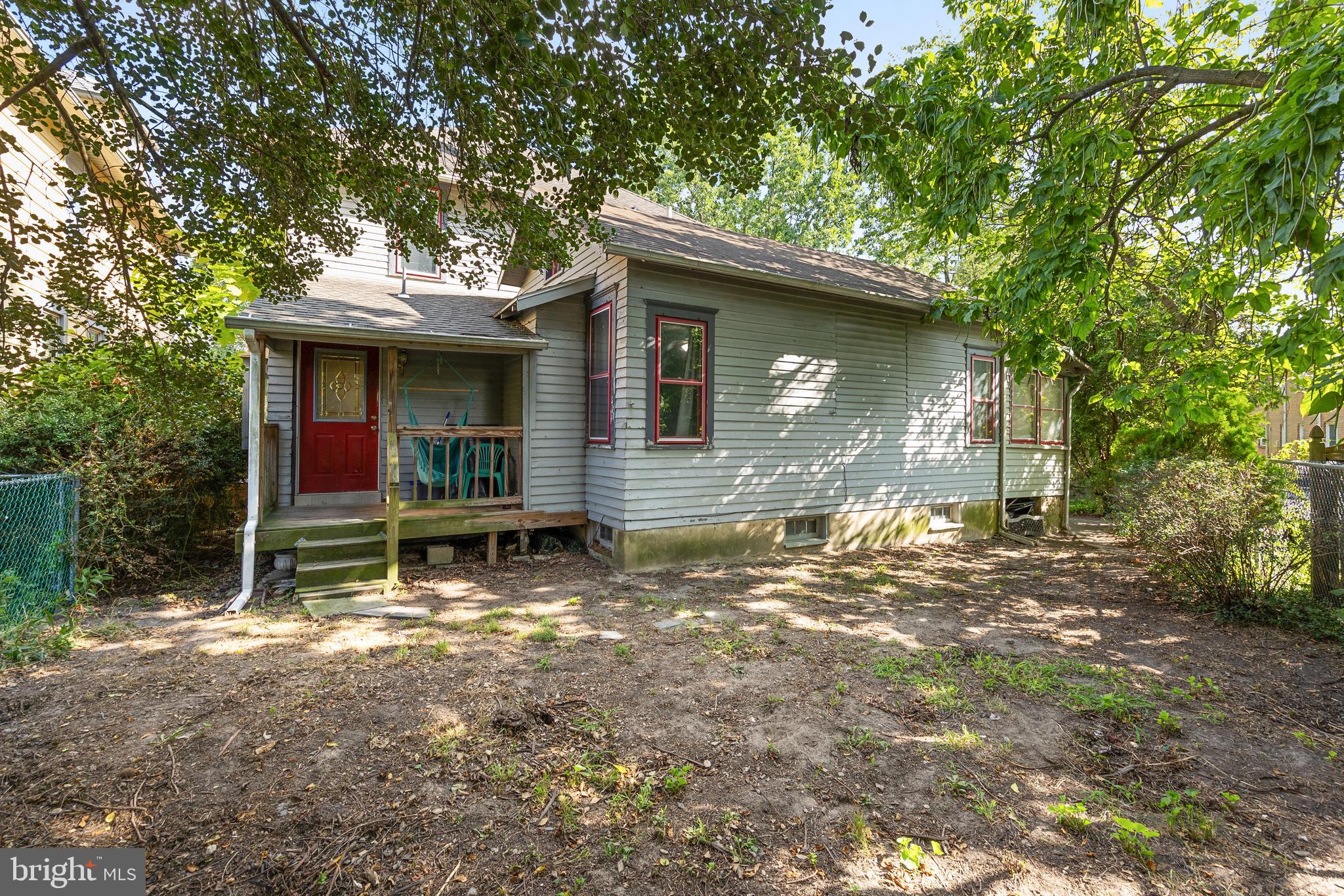 310 Trenton AVENUE
