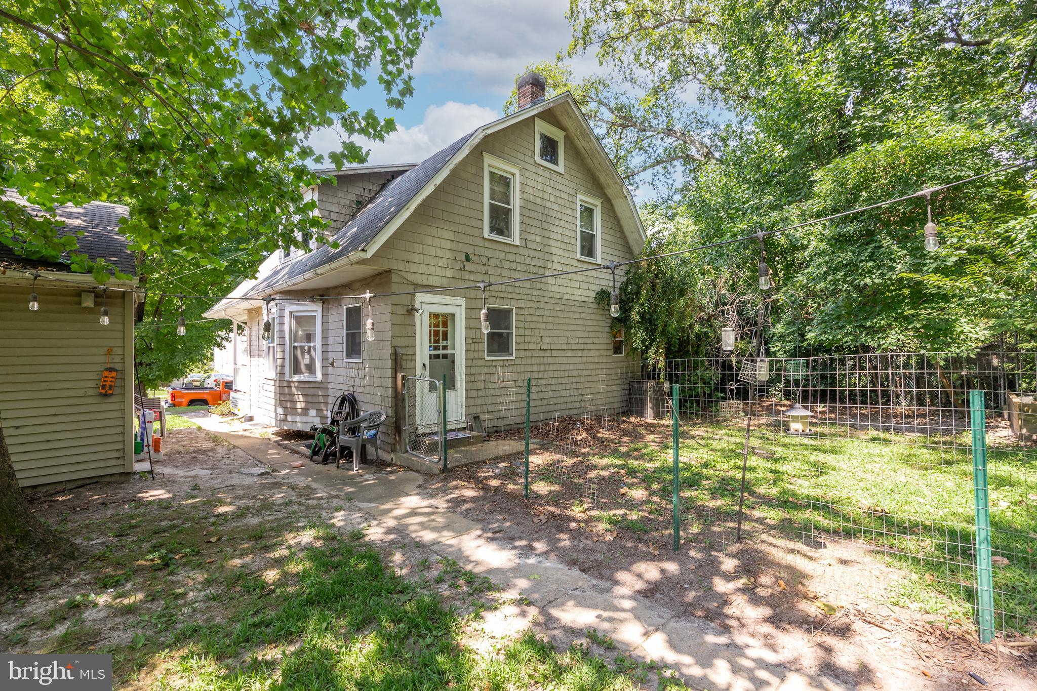 46 White Horse AVENUE