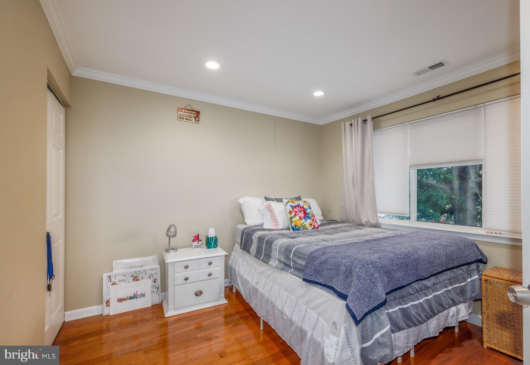 836 Chanticleer