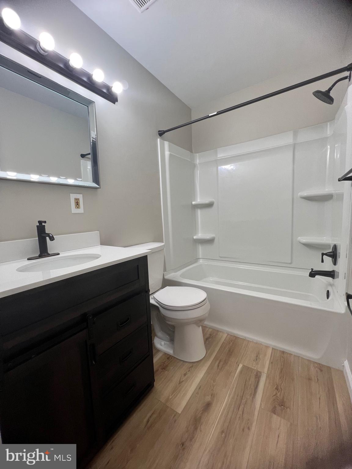 12 Chelsea Cir #A18