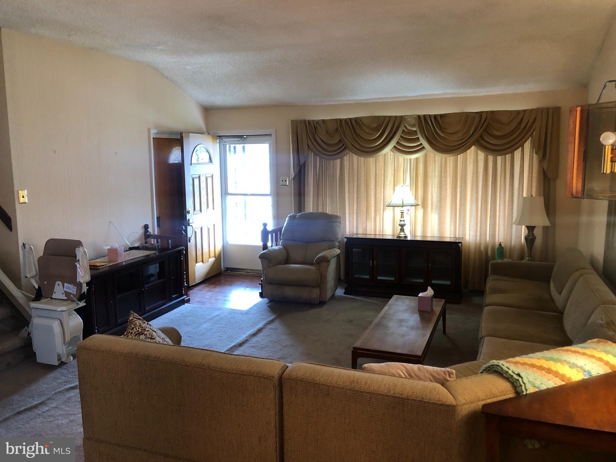 413 WALNUT AVENUE
