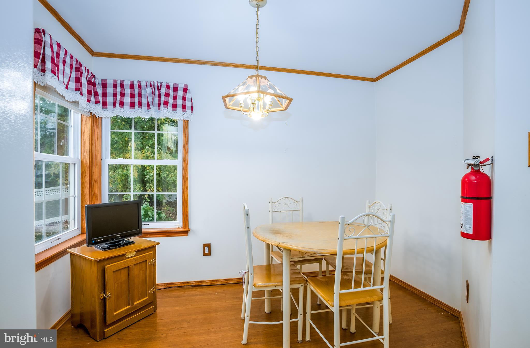 111 E Beechwood AVENUE Unit: 28