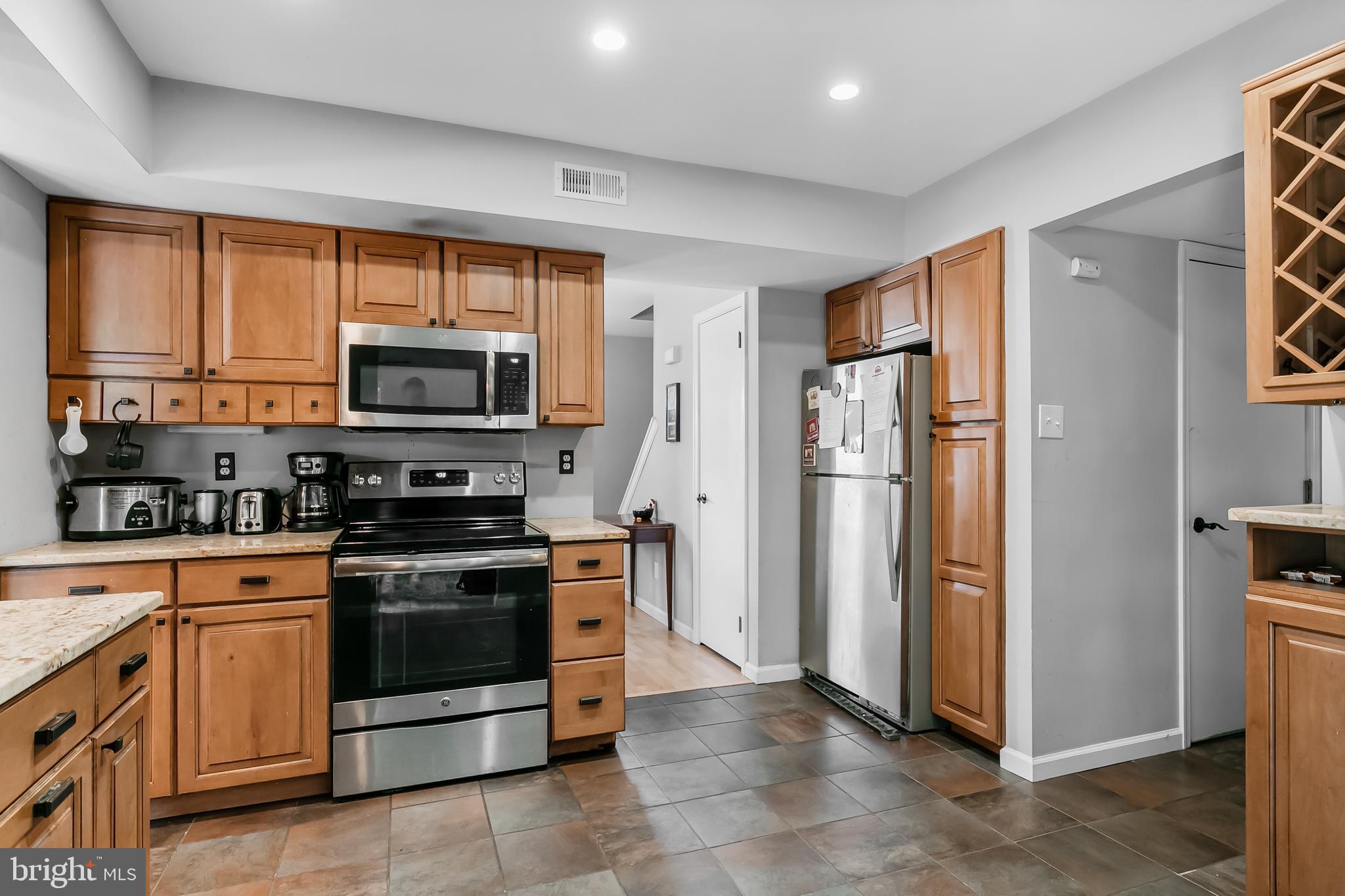 35 Woodvale DRIVE