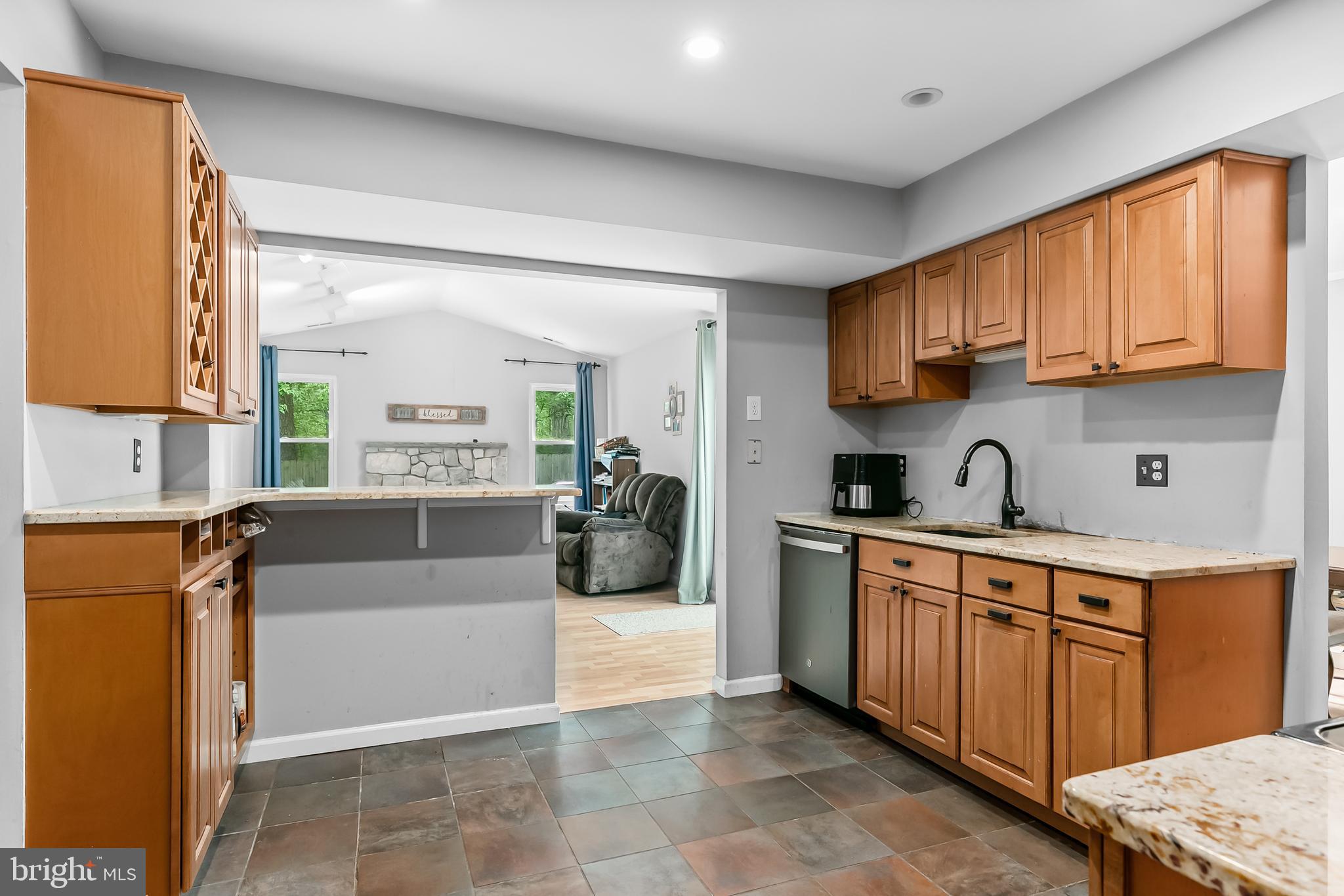 35 Woodvale DRIVE
