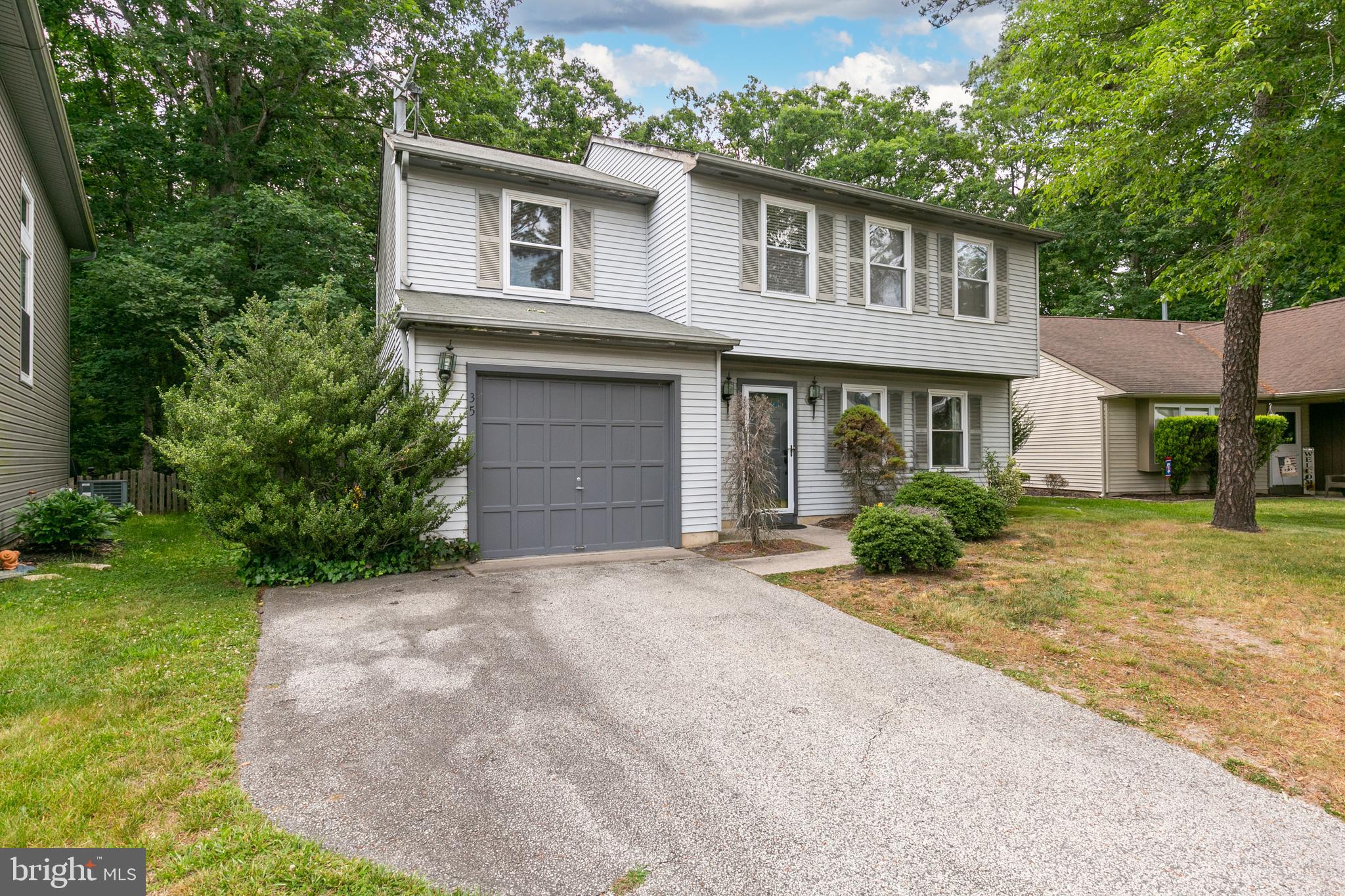 35 Woodvale DRIVE