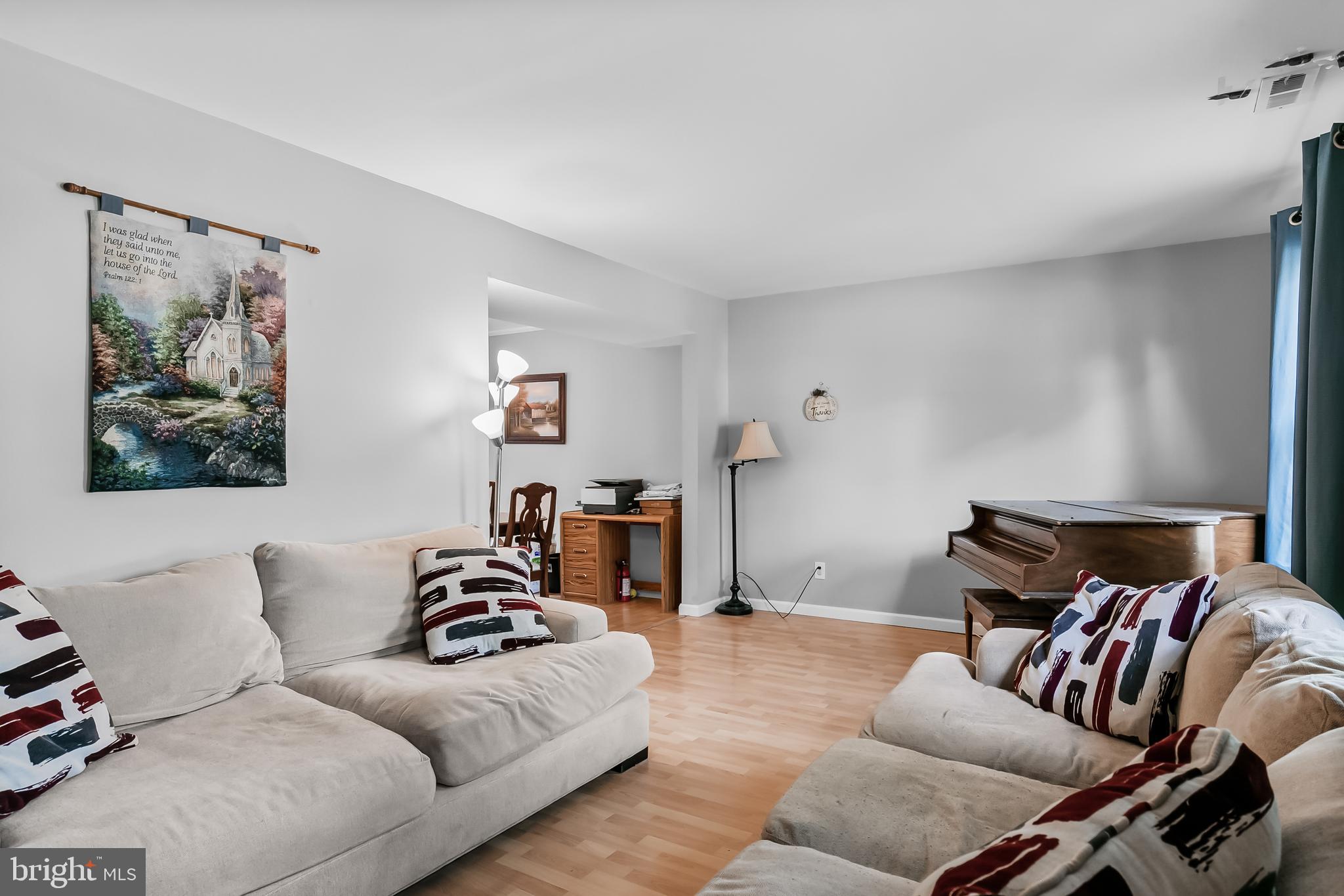 35 Woodvale DRIVE