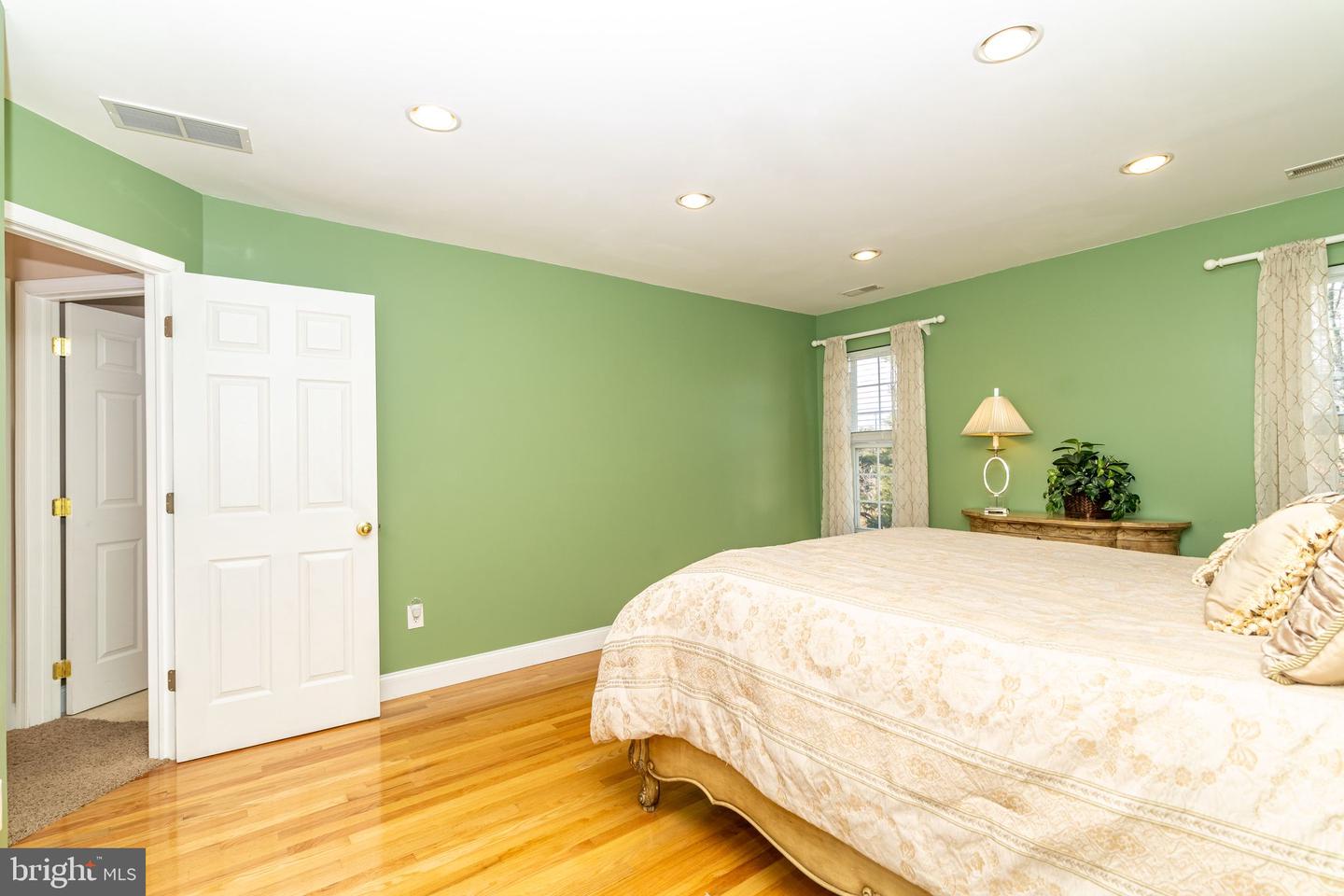103 Sequoia DRIVE