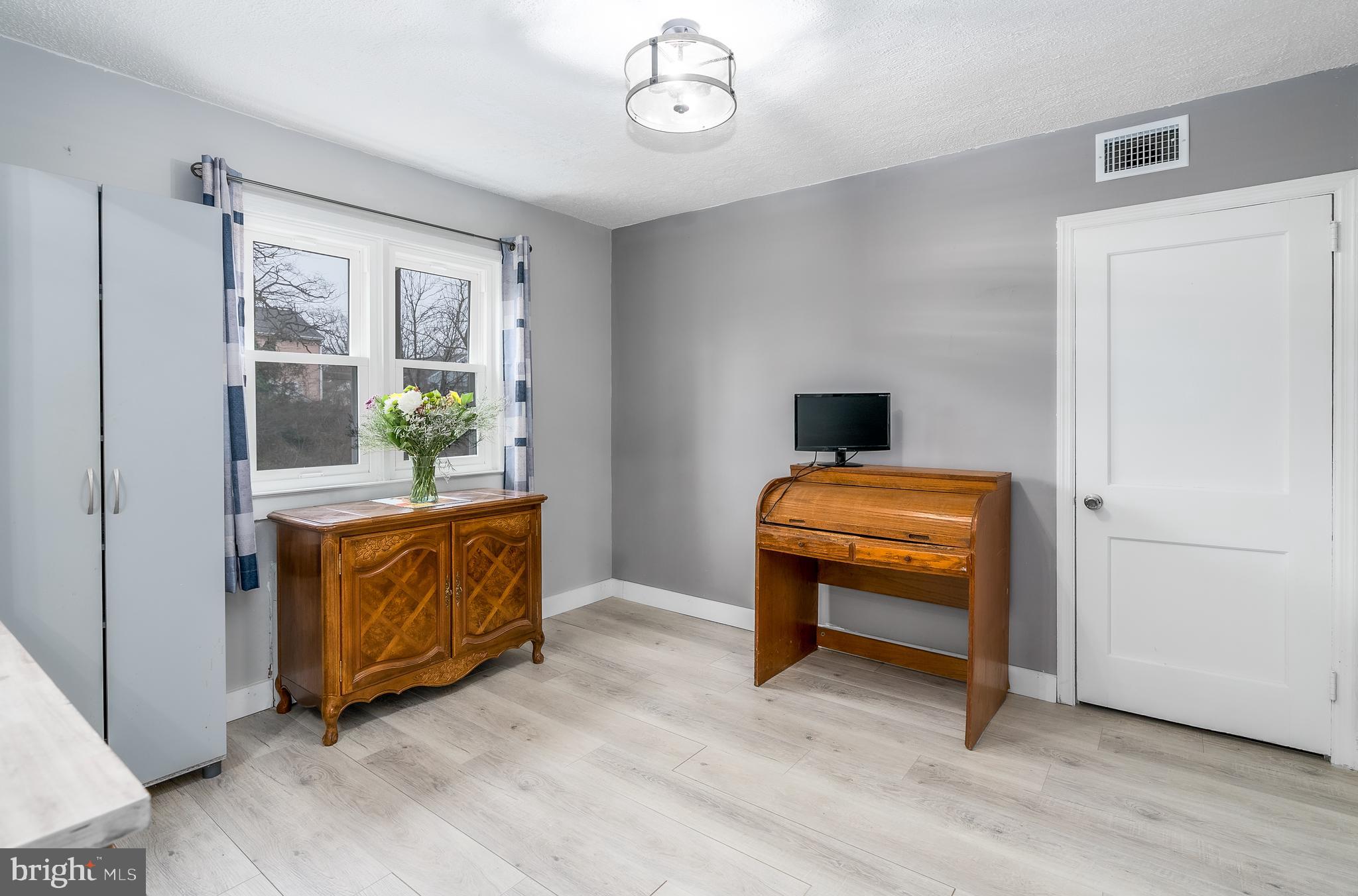 121 Cherry Parke