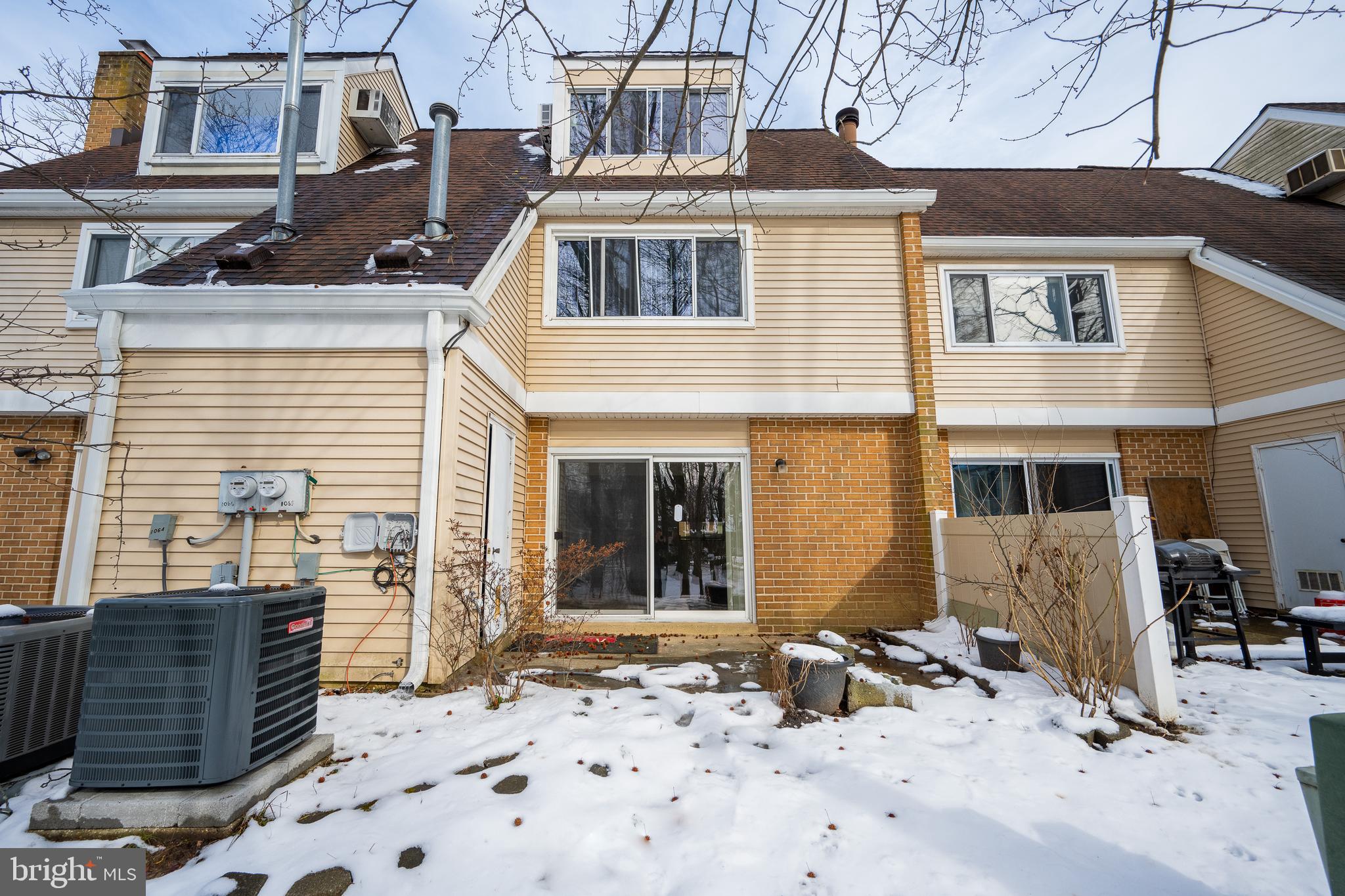 1065 PENDLETON COURT