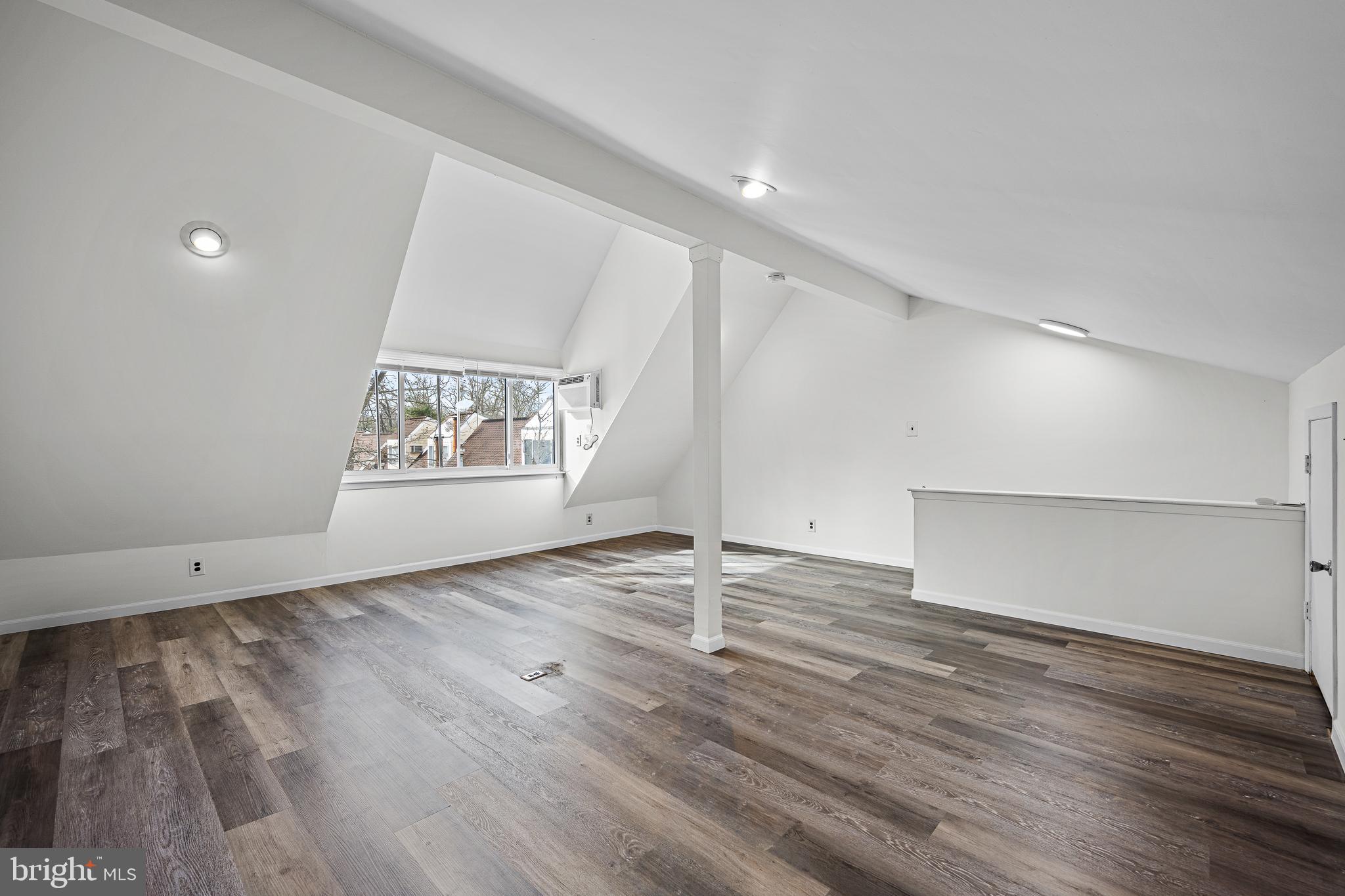 1065 PENDLETON COURT