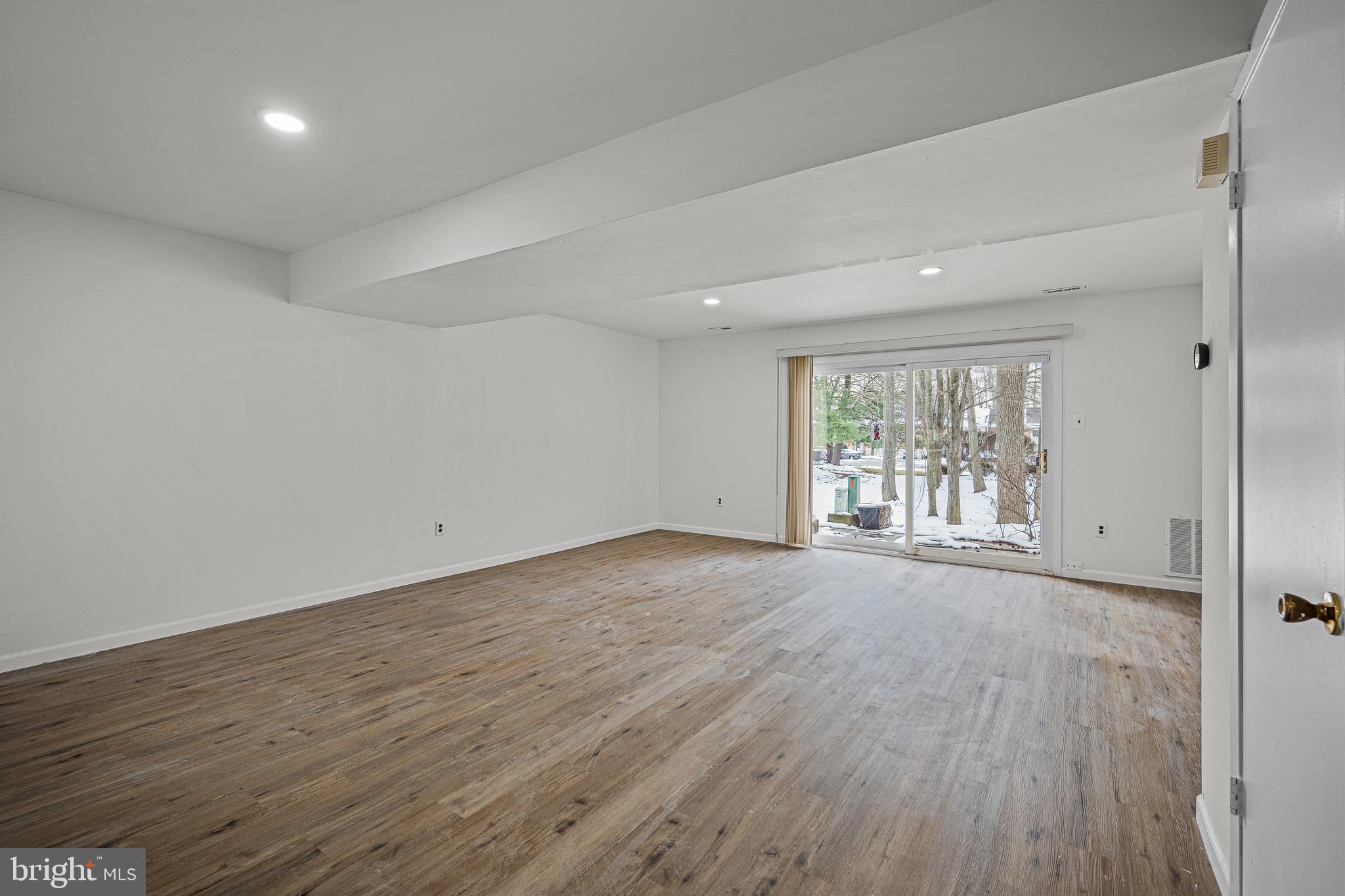 1065 PENDLETON COURT