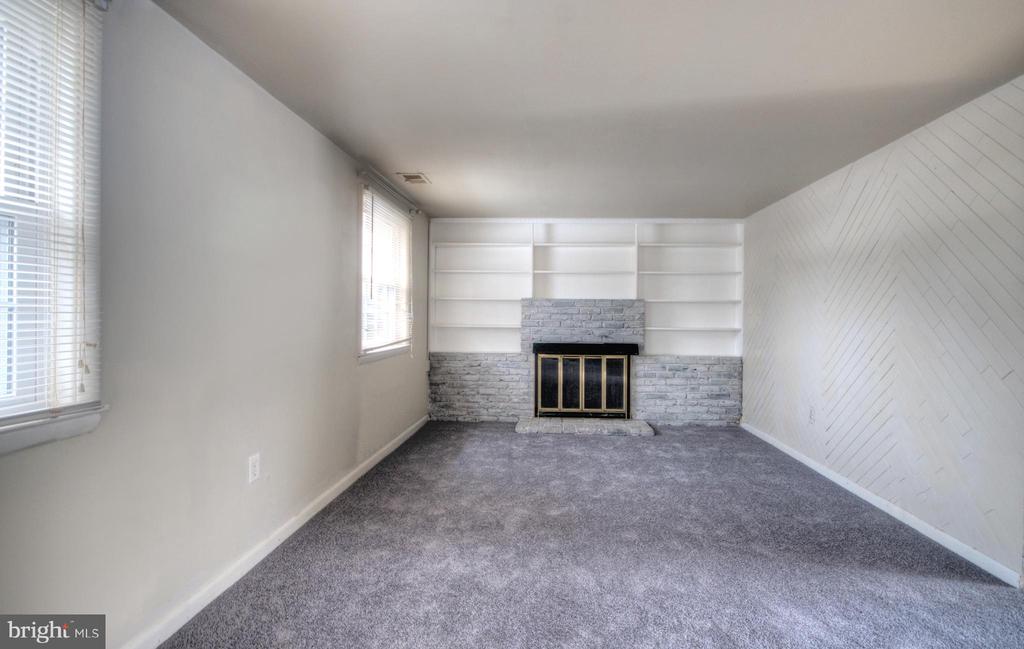 53 LONGWOOD DRIVE